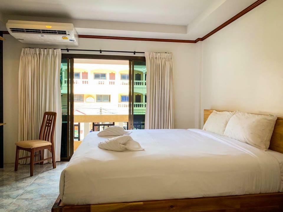 Coconut Grove Hotel Samui Praia de Chaweng Exterior foto